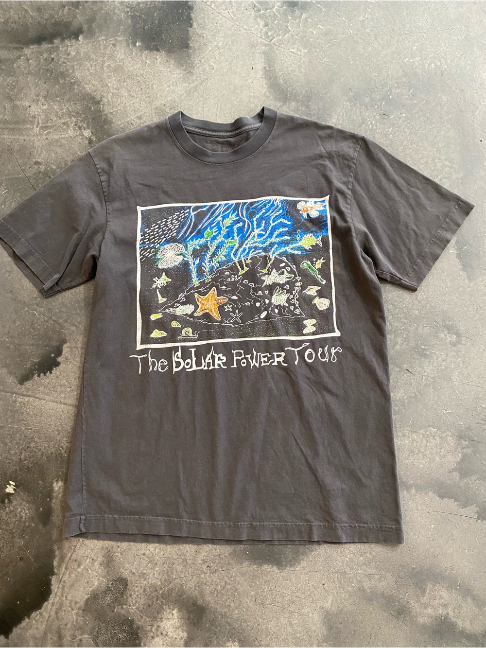 Lorde Solar Power Tour T-Shirt Sz L 
(Jul A-1)